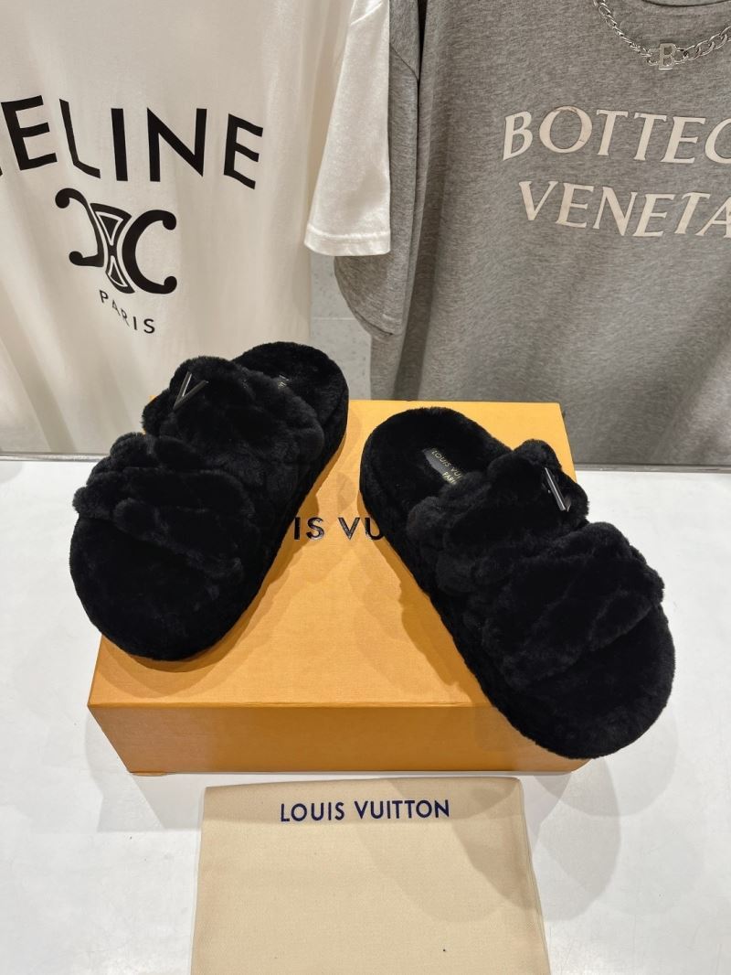 Louis Vuitton Slippers